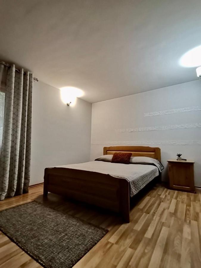 Pensiunea Lu' Movila Durau Bagian luar foto