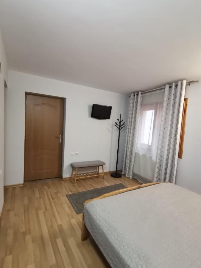 Pensiunea Lu' Movila Durau Bagian luar foto