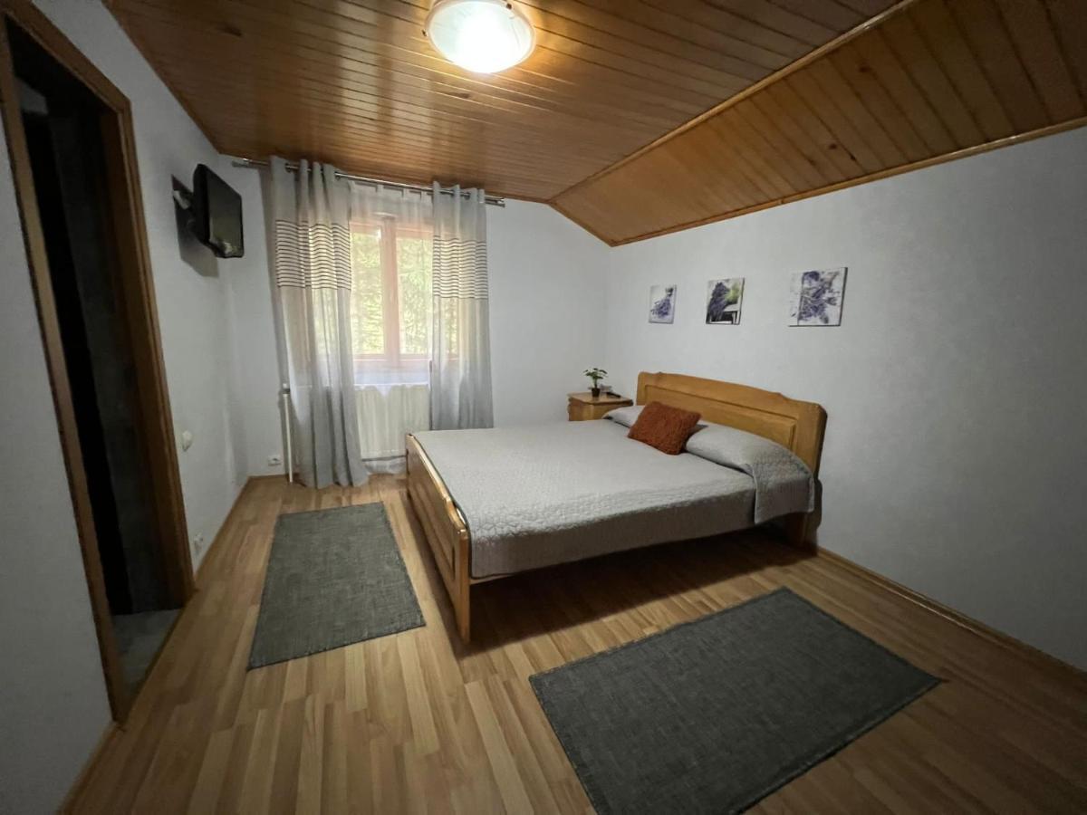 Pensiunea Lu' Movila Durau Bagian luar foto